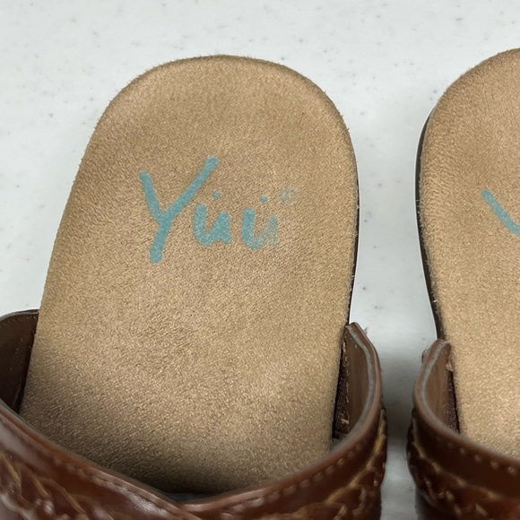 Yui Brown Slip On Sandals - Picture 8 of 10